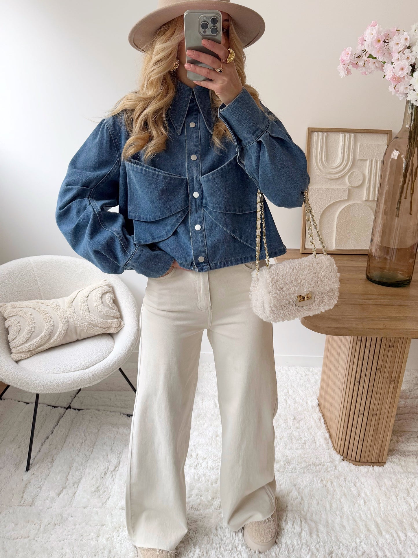 BEE beige straight cut high waist jeans