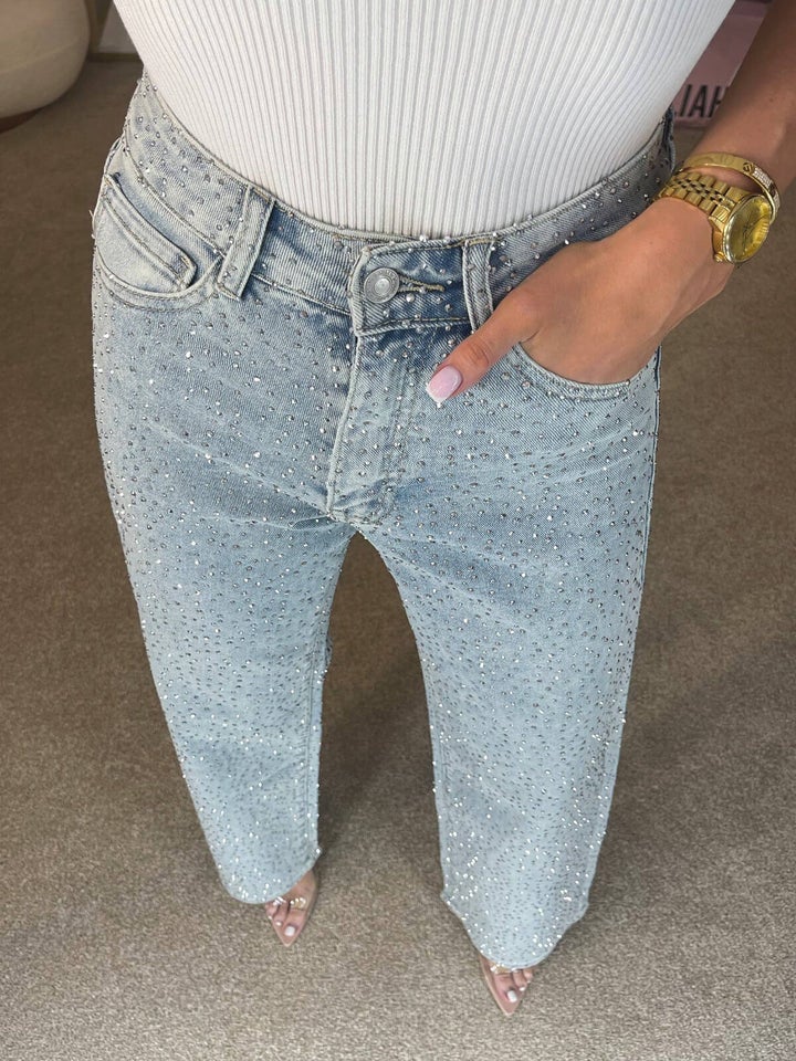High waisted denim jeans